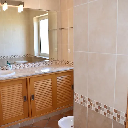Da 462-b09 * Amoreira (Leiria)
