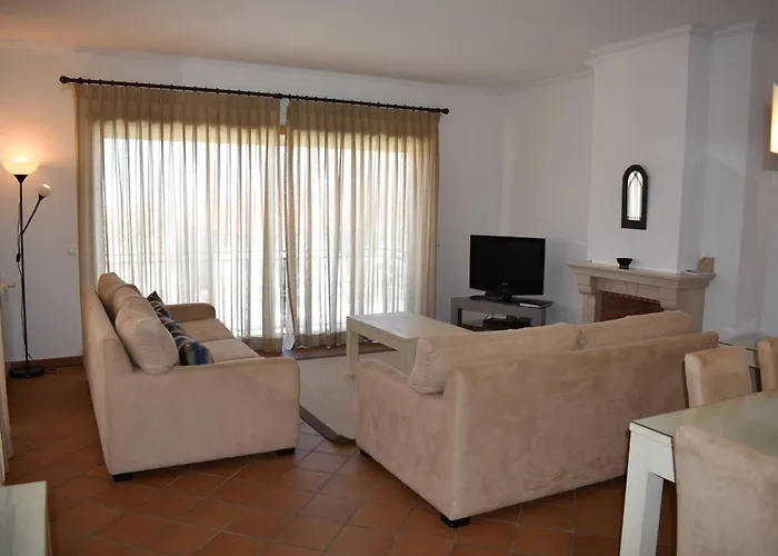 Apartament Da 462-b09 Amoreira (Leiria)